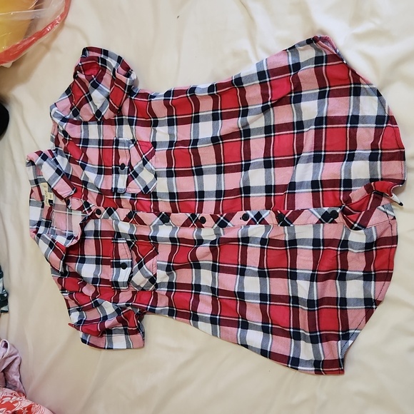ardene short sleeve plaid flannel - Picture 1 of 1